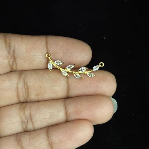 Gold Finish Polki Stone Small Pendant