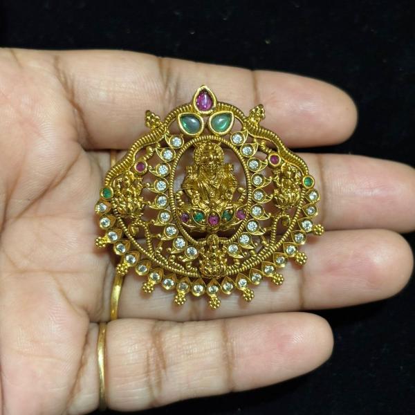 Matt Finish Laxmi Devi Pendant without Earrings
