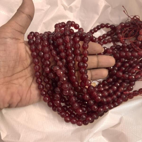 ONYX Beads Maroon colour Round shape 8mm, sold by 1 string