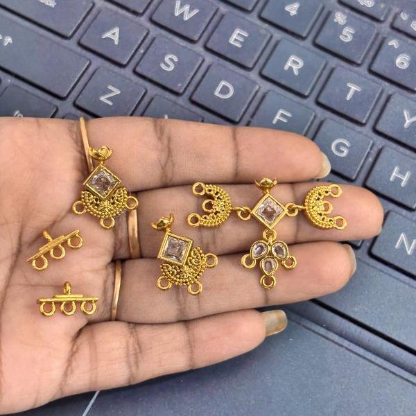 Small Choker Pendant with Earrings and Connectors