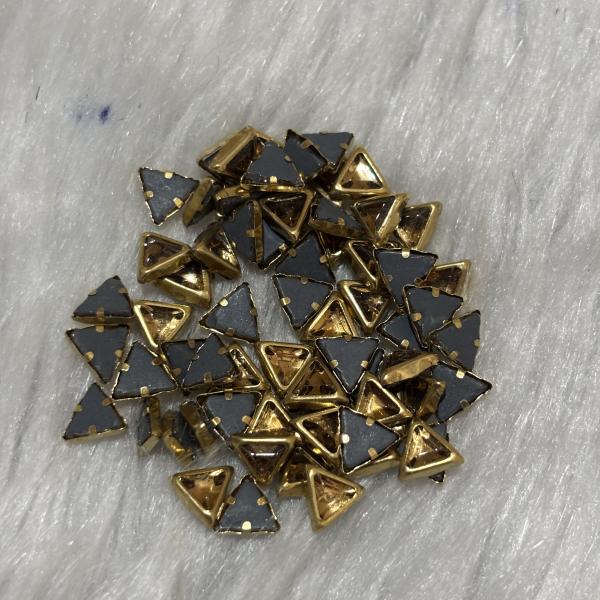 Kundhan Stone Glass Gold Triangle - 6x6x6m