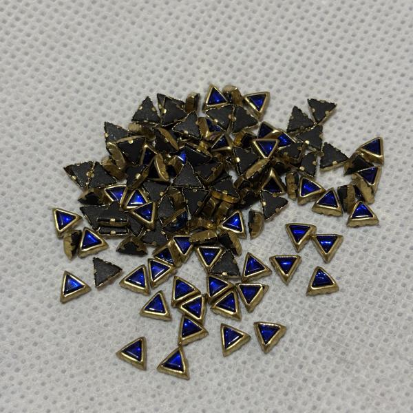 Kundhan Stone Trangle Blue- 4x4x4mm