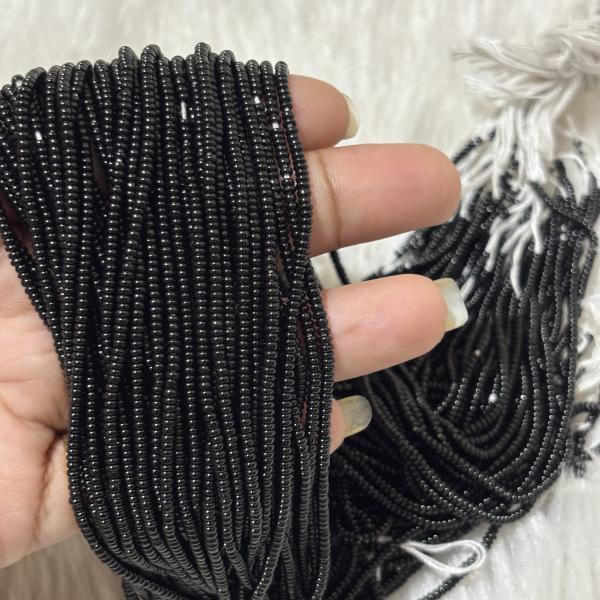 Plain Black Beads  Zero size , sold by 1 line, minimum Quantity 5 lines