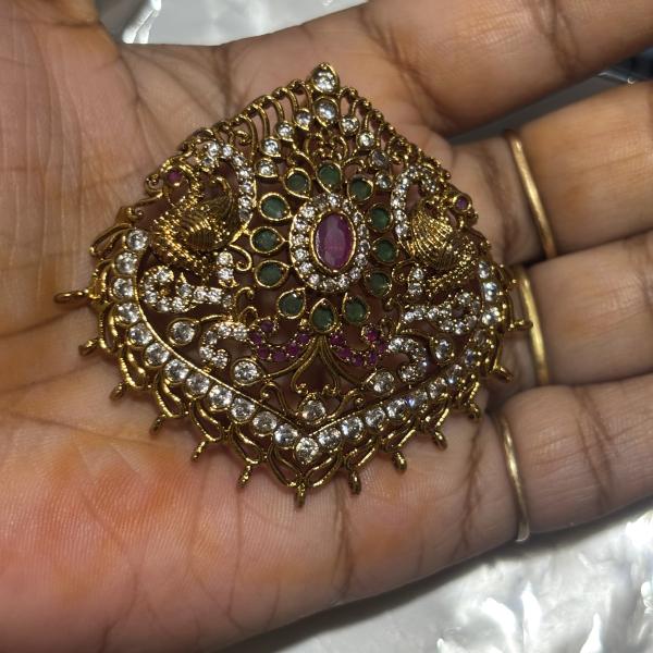 Antique Finish Pendant with D Hook backside