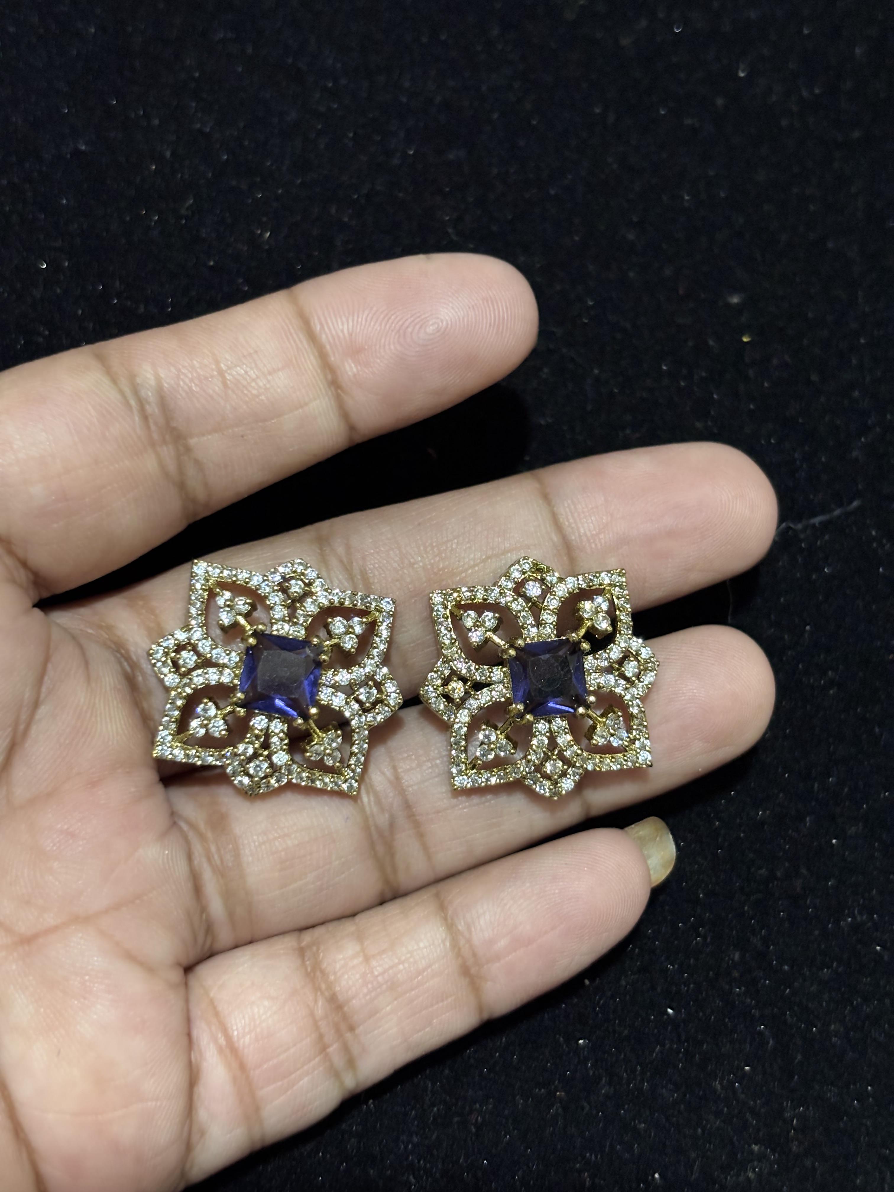 Heavy Victorian Side Brochures set 1 pair ( Green and Purple colours available)