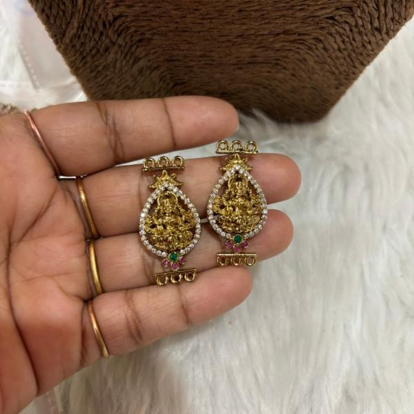 Mehandhi Finish Lakshmi Devi Side Brochures set 1 pair ( Random colour in this model you will receive)